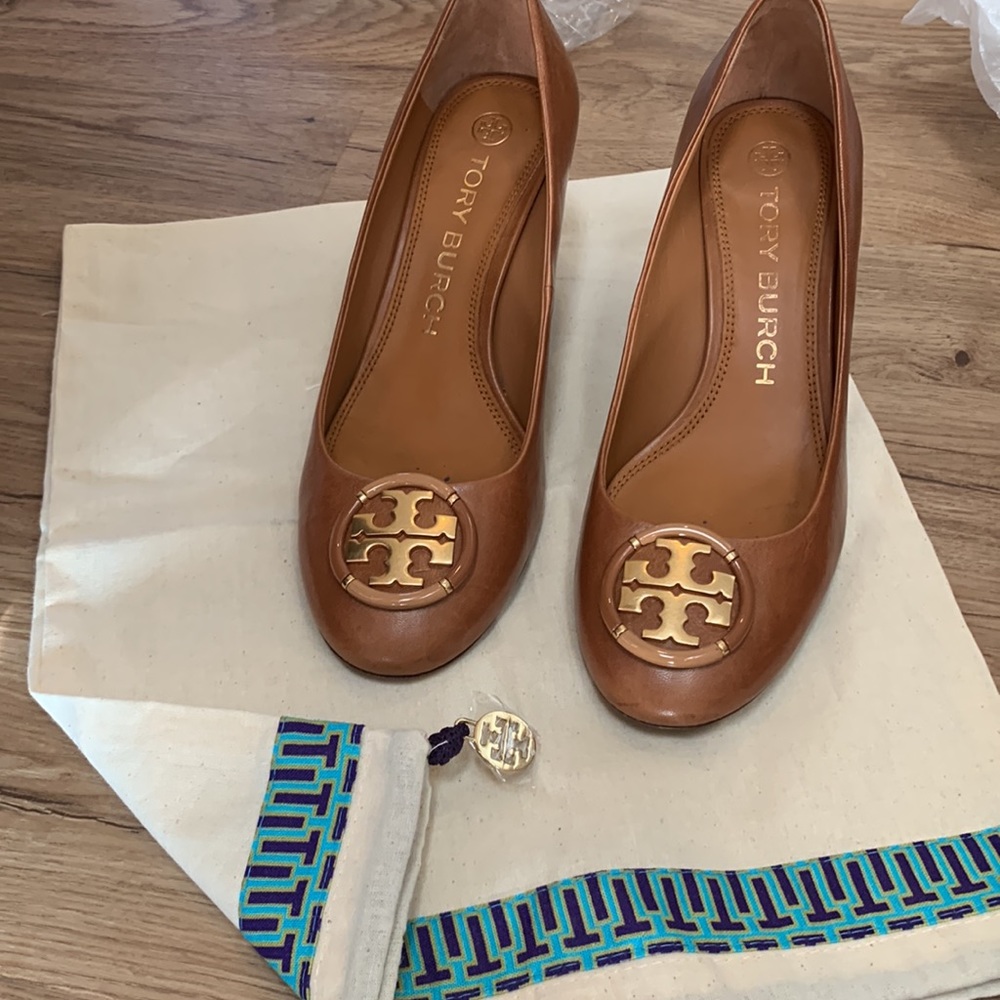 Tory Burch Pumps Wedge Heel - excellent condition, 8 1/2 M with dust bag!